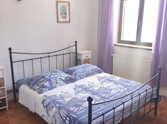 Bruna App 시베니크