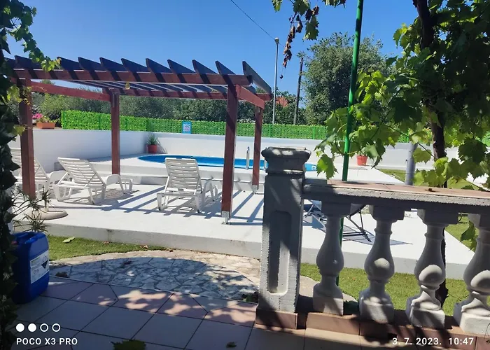 Bruna App 시베니크