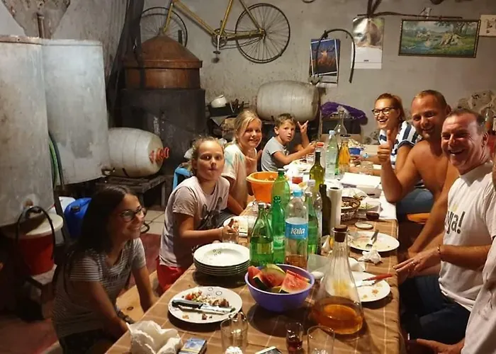 Bruna App 시베니크